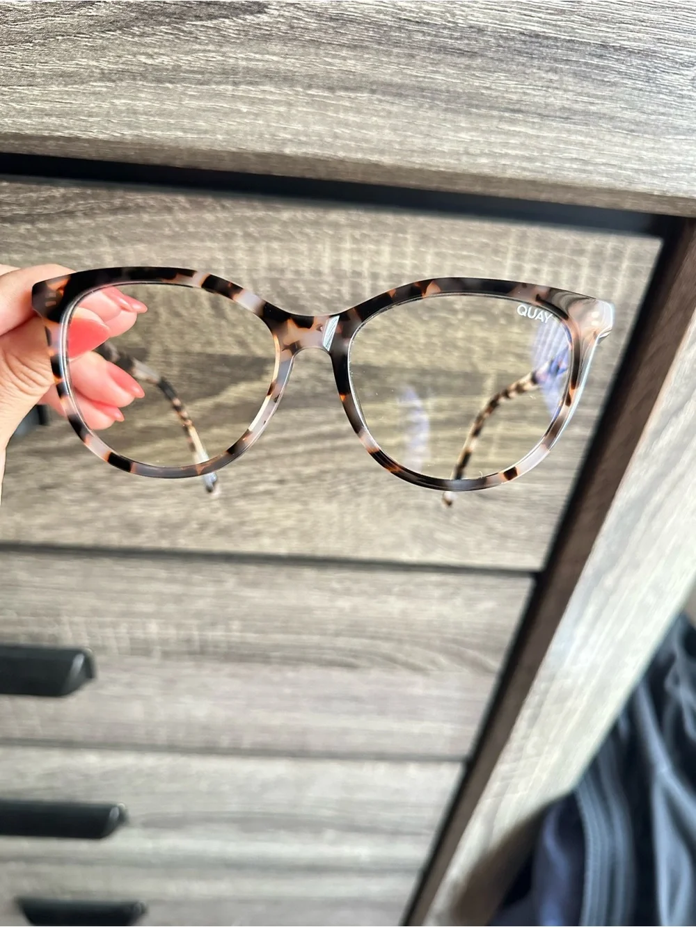 Quay Australia Tortoiseshell Round Frame Glasses - Brown/Black